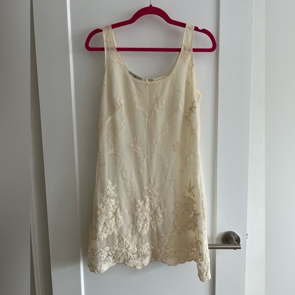 Vintage 90’s NC Love ivory embroidered dress. Size L.